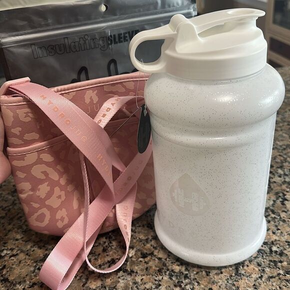NWT HydroJug Pro White Glitter Water Bottle with Insulating Sleeve with Strap - Picture 1 of 5